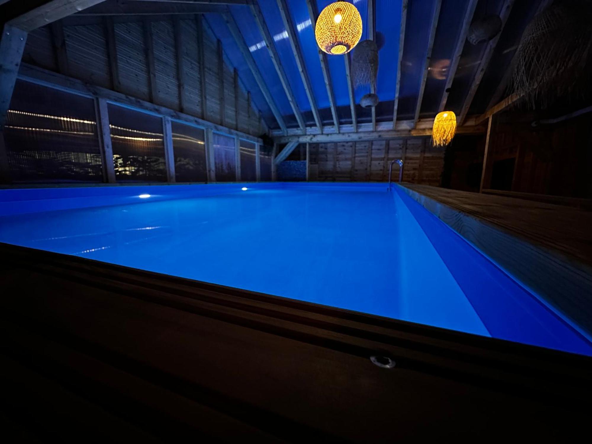 Domki Zlote Piaski Kryty Basen Sauna Jacuzzi Ястшембя-Гура Екстер'єр фото