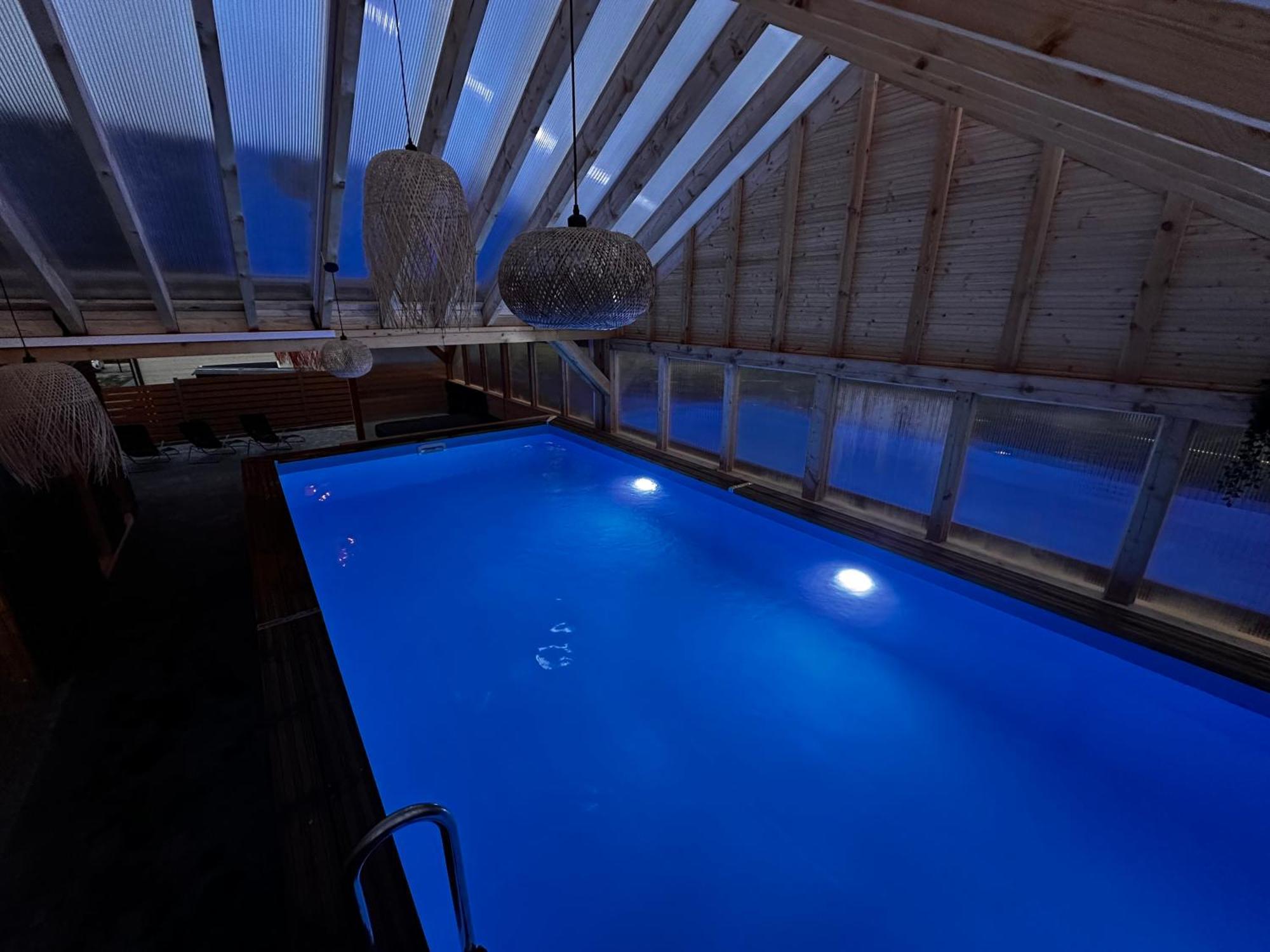 Domki Zlote Piaski Kryty Basen Sauna Jacuzzi Ястшембя-Гура Екстер'єр фото